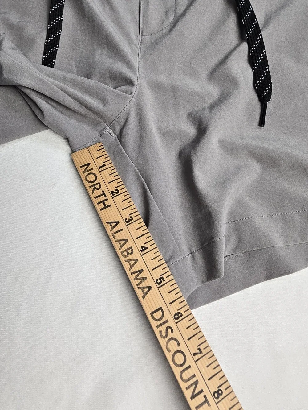 Chubbies Everywhere 6 Inch Shorts Gray Men's Large